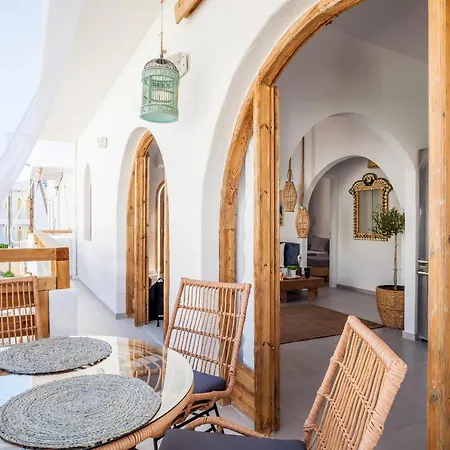 Sandy's Cycladic Style *